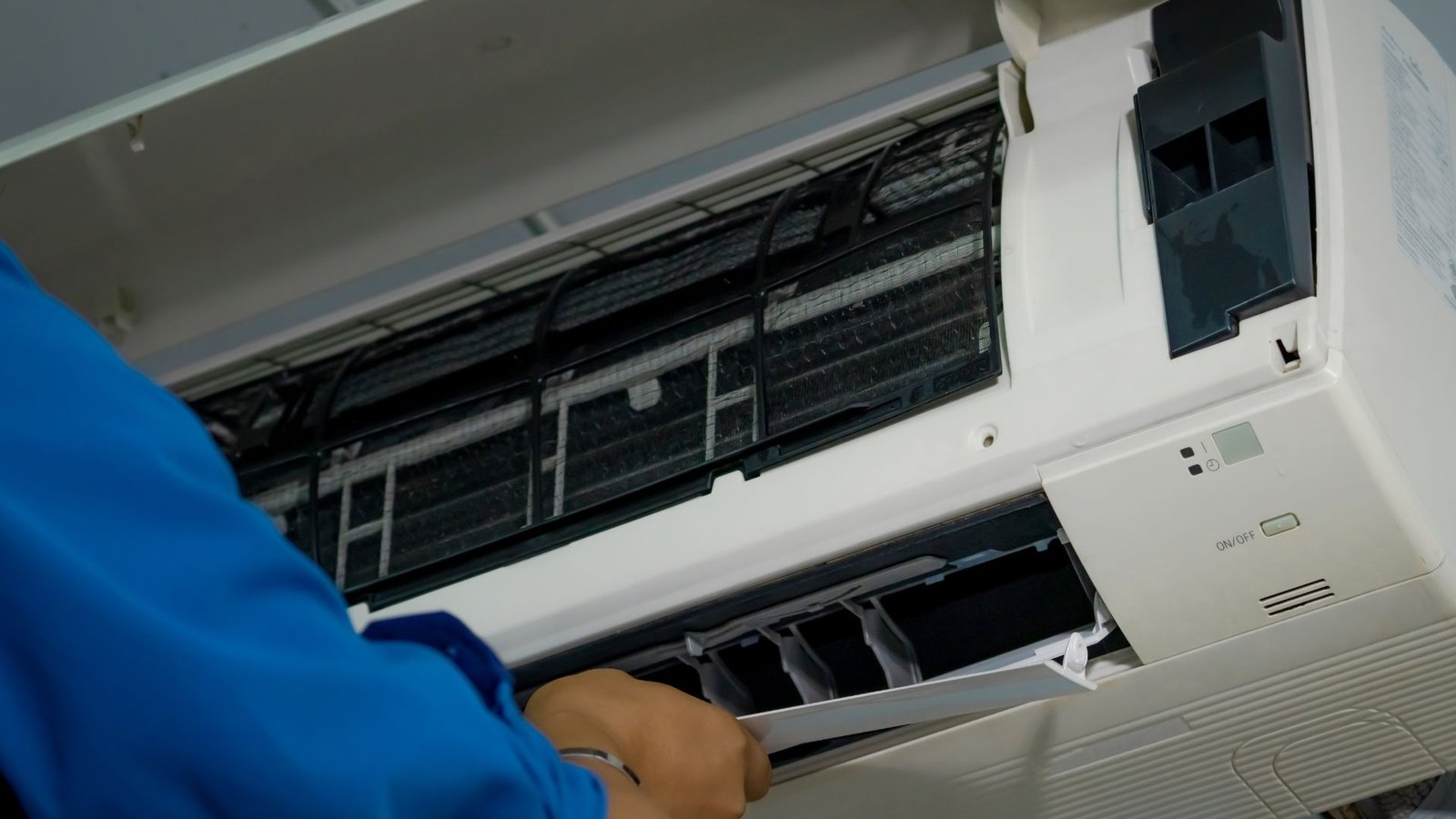 Air Conditioner Maintenance Tips